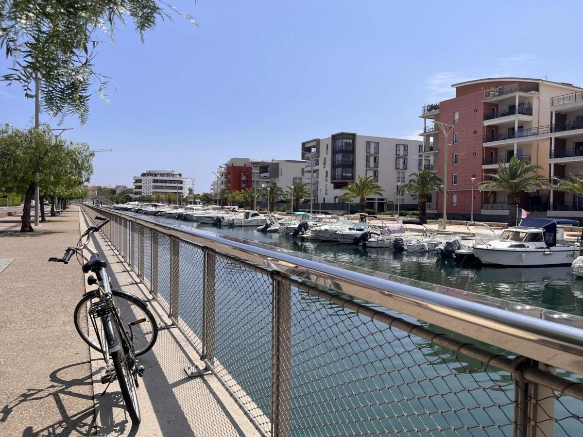 A 200m De Port Frejus, Plage, Commerces, Terrasse, 4 Couchages, Menage Inclus - Fr-1-226a-31 * Frejus